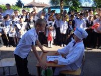 Торжественная линейка, посвященная Дню Знаний