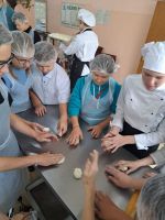 Мастер-класс по приготовлению булочек и пирожков.
