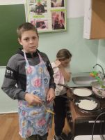 Масленицу встречаем, блинами угощаем