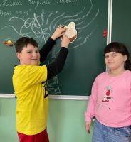 Птичка на ветке