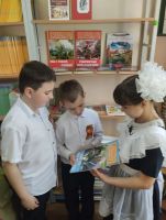 В книжной памяти мгновения войны