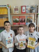 В книжной памяти мгновения войны