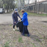 Чистый берег реки Раковка