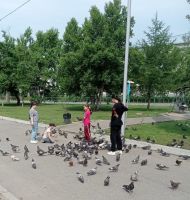 Отдых в сквере Кузьменчука