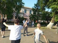 Зарядка - залог бодрого и активного дня!