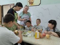 День яблочного штруделя